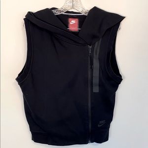 Nike Women’s Hooded Vest